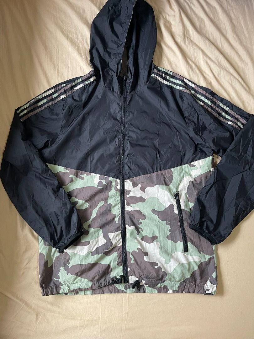 ADIDAS REVERSIBLE CAMO WINDBREAKER JACKET (Category: Coats, Jackets and Outerwear) located in Manila. Submitted by ako.si.lemmor (Listing ID 1467416194, Image 3). Description: This item is thrifted, manage your expectation. Dimes: 21X27.5 (L-XL) Condition: 8/10 Issue: Slight color fade, faded adidas logo Ship at your own cost or pickup Mandaluyong..