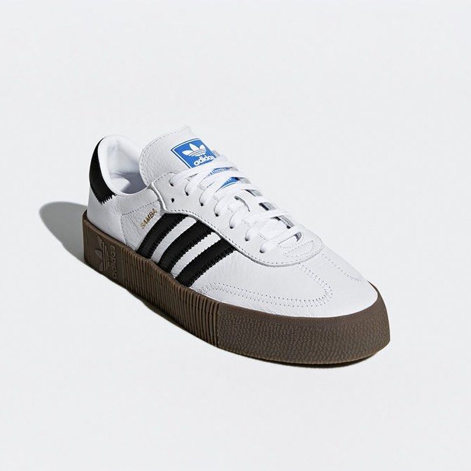 Adidas Sambarose W White Gum (Category: Sneakers) located in Muntinlupa City. Submitted by wanderin (Listing ID 1467414906, Image 1). Description: Size: US W 6.5 / UK 5 / EU 38 / 23.5 cm Original Adidas Sambarose W White Gum, purchased in Japan Lightly used, with minor signs of wear RFS: Too small for me.