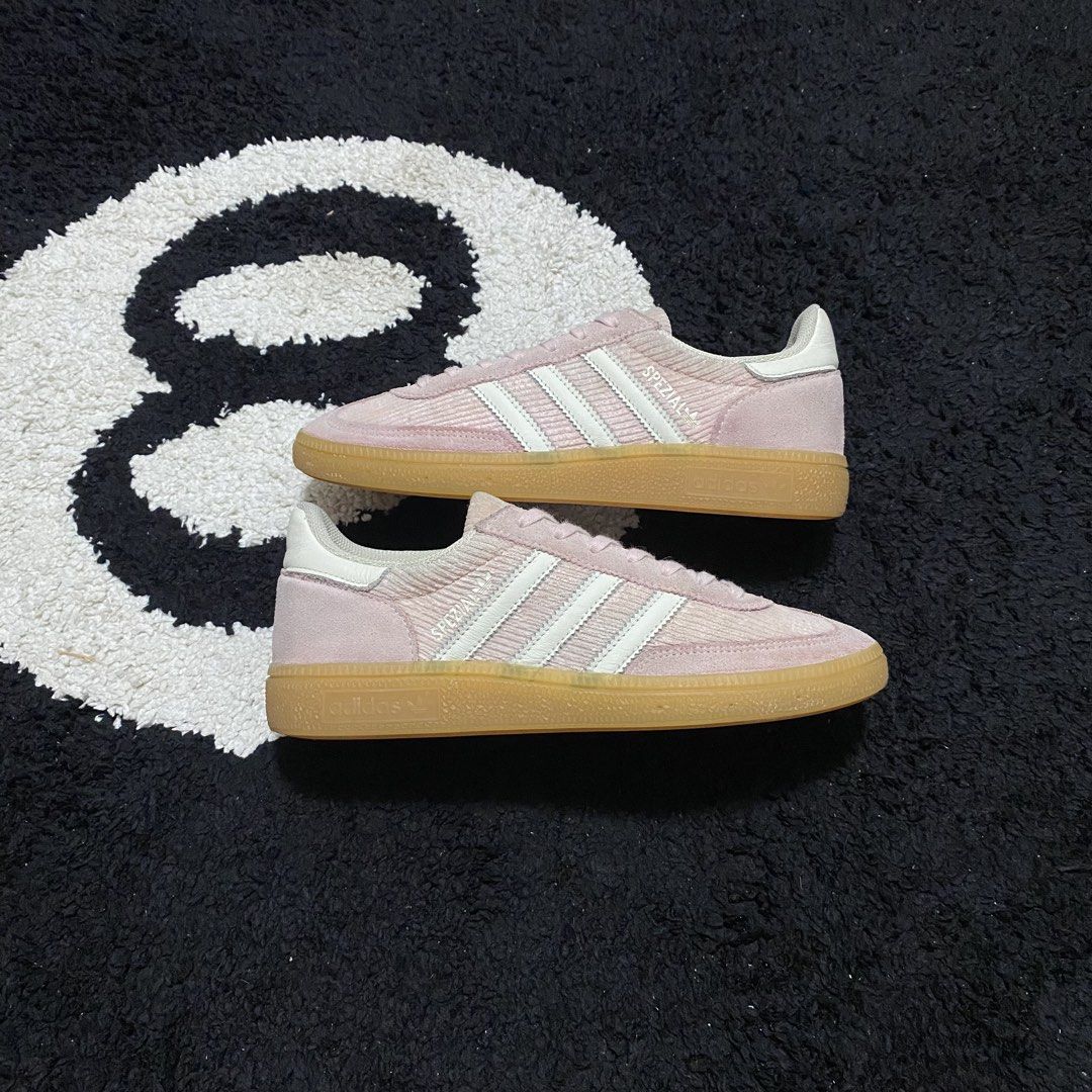 Adidas Spezial (Category: Sneakers) located in Danao, Cebu. Submitted by sneaks_cebu (Listing ID 1467407774, Image 1). Description: Adidas Spezial Size 6.5wm 23.5cm -no major issues Php 1,550 .