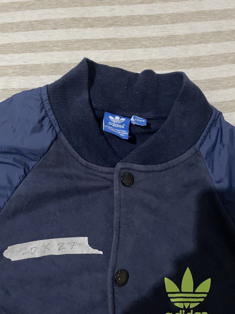 Adidas varsity jacket (Category: Coats, Jackets and Outerwear) located in General Santos City (Dadiangas). Submitted by lembrianbano (Listing ID 1467399941, Image 3). Description: PLS MINIMIZE YOUR EXPECTATION🔥🔥 BECAUSE THE ITEM/S ARE THRIFTED/UKAY ALL ISSUES ARE DECLARED🔥🔥🔥 Adidas jacket Xxl on tag 20 Width 27 Lenght Color rate: 9.5/10 Condition: 9.8/10 No issue LOCATION: GENSAN 9500 CAN SHIP VIA JNT SHIPPING FEE IS SHOULDERED BY THE BUYER.