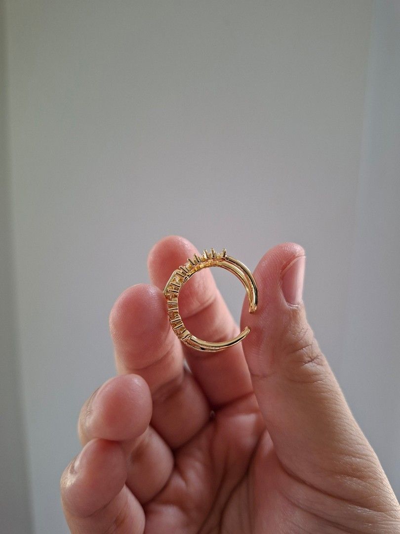 Adjustable Emerald Stone Ring Gold Stainless Steel (Category: Rings) located in Dasmarinas. Submitted by danabrie22 (Listing ID 1467369880, Image 3). Description: adjustable size 5 - 9 very well-made, excellent crafstmanship 10/10 condition brand new stainless steel & colored cubic zirconia stones made in Hongkong.