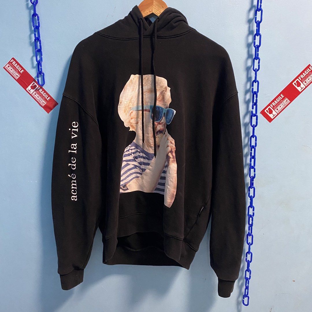 Adlv hoodie (Category: Hoodies) located in Santo Tomas. Submitted by niftynook_22 (Listing ID 1467513752, Image 2). Description: Excellent condition No issue 9/10 color rate Size 1 on tag .