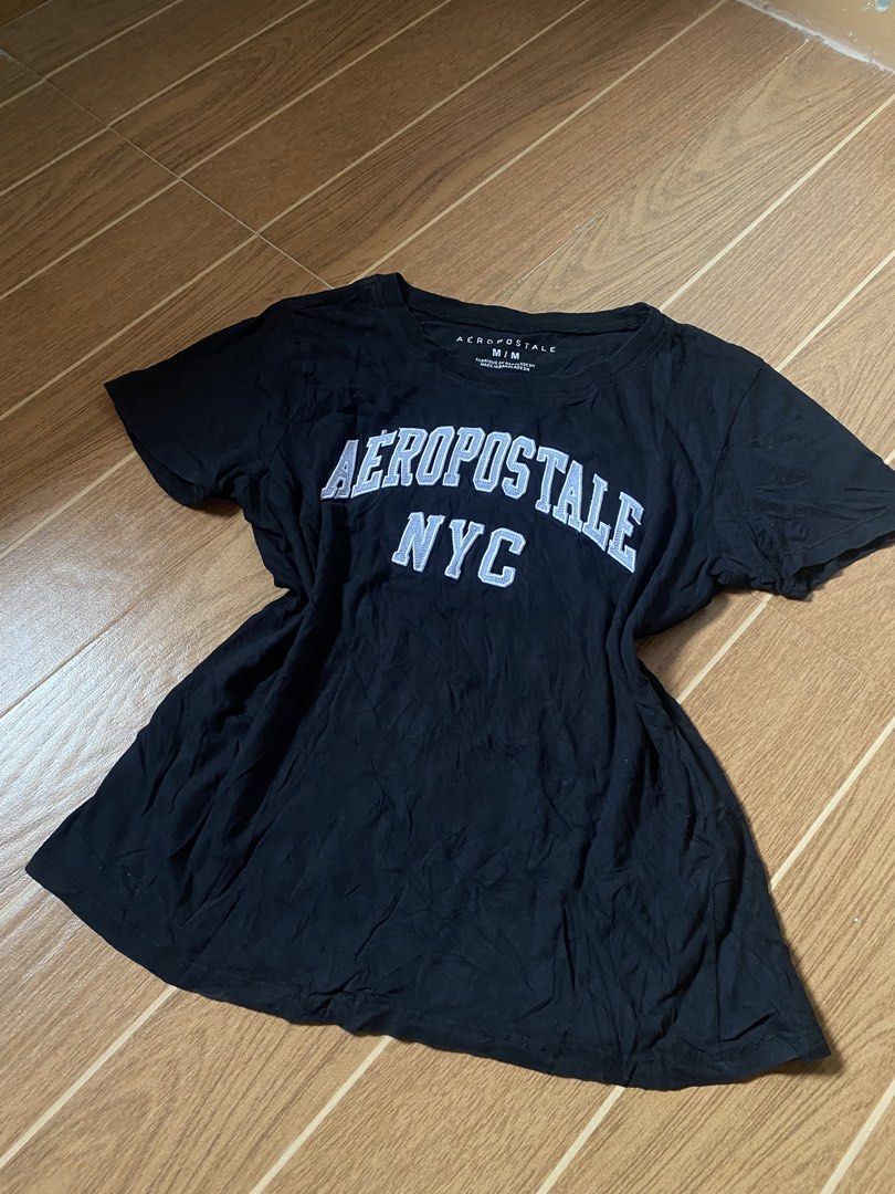 Aeropostale top (Category: Shirts) located in Paete. Submitted by fat.archives (Listing ID 1467507488, Image 1). Description: Dimes Bust 18 Length 21 +sf.