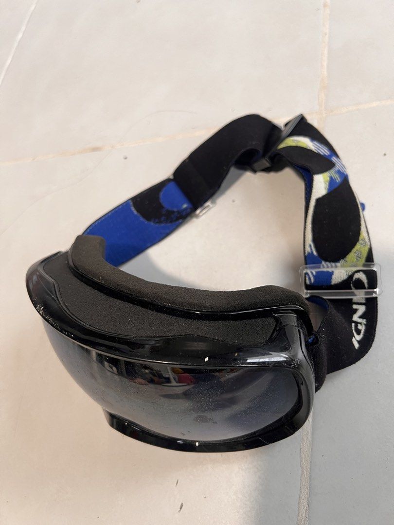 Affordable IGNIO ski and snowboard goggles 😍👌🏻 (Category: Sunglasses & Eyewear) located in Malolos. Submitted by afford.japan (Listing ID 1467583057, Image 1). Description: .