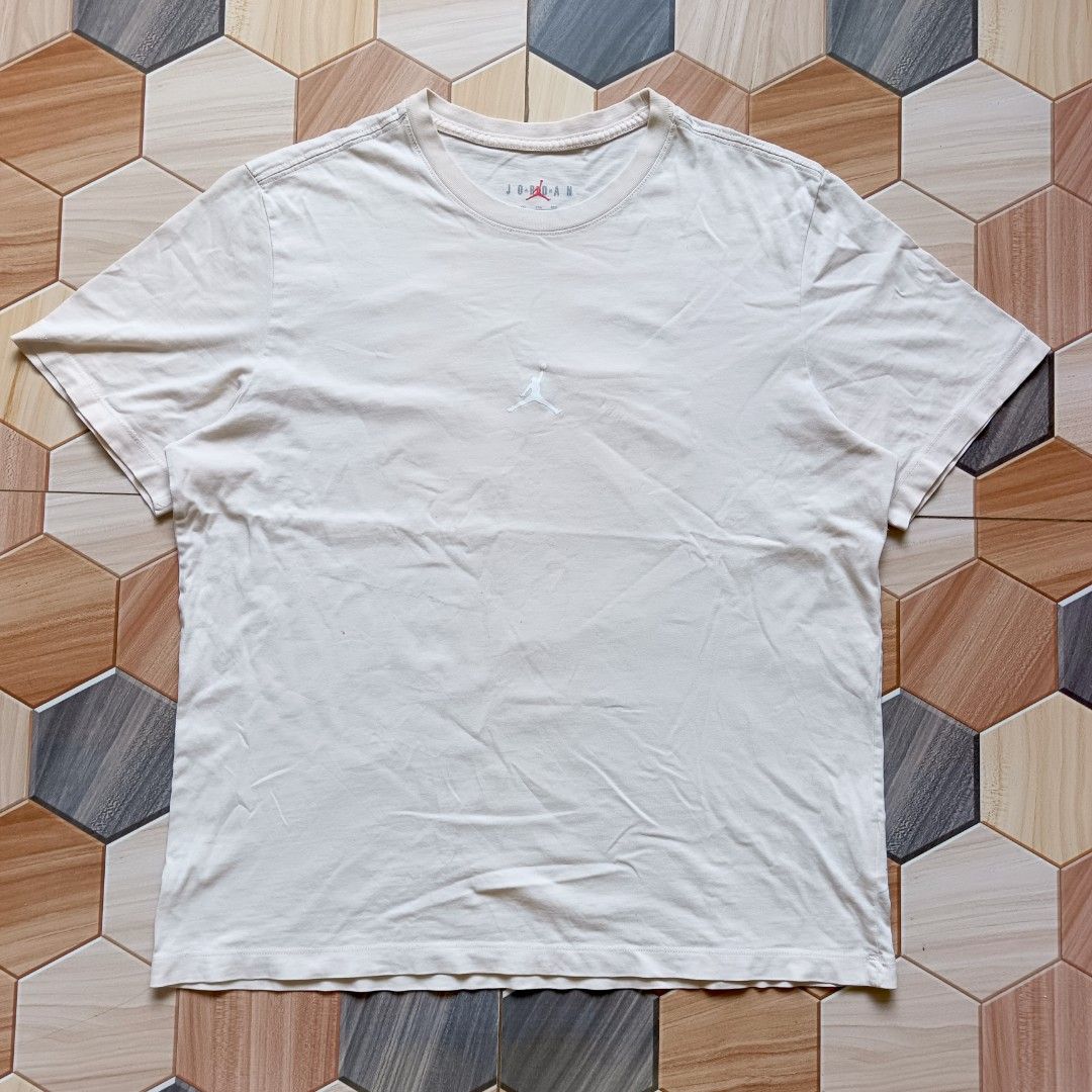 Air Jordan Essential Shirt (Category: Tshirts & Polo Shirts ) located in Maramag. Submitted by thrifty777 (Listing ID 1467531179, Image 1). Description: Authentic Jordan Slightly Used Condition Width: 21.5 ‎Height: 27 Small Stain Location Maramag Bukidnon.