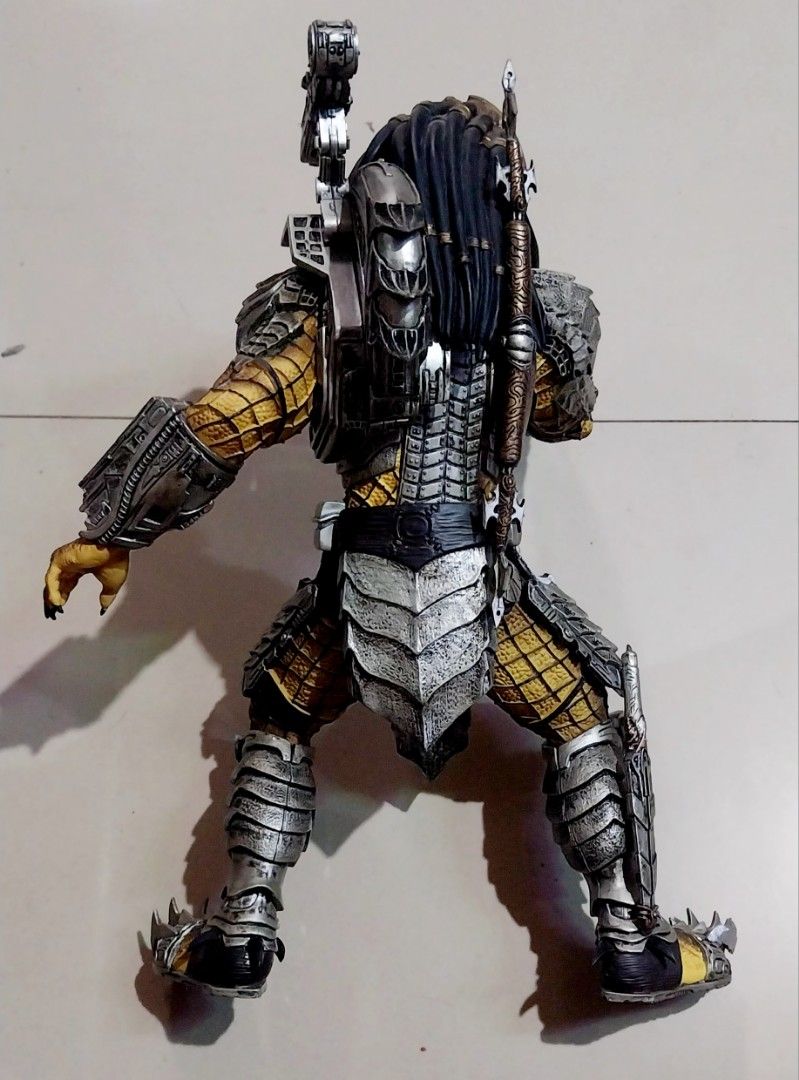 prediator figure 10.5" (Category: Figurines & Statues) located in Pililla. Submitted by mitch0929 (Listing ID 1467373741, Image 2). Description: Furyu Alien vs. Predator (AVP) Scar Predator Real Figure (Real Color version, PVC statue figure -10.5" size -w/o box / selling as is -what you see is what you get MOP: gcash + shipping Shipping thru J&T.