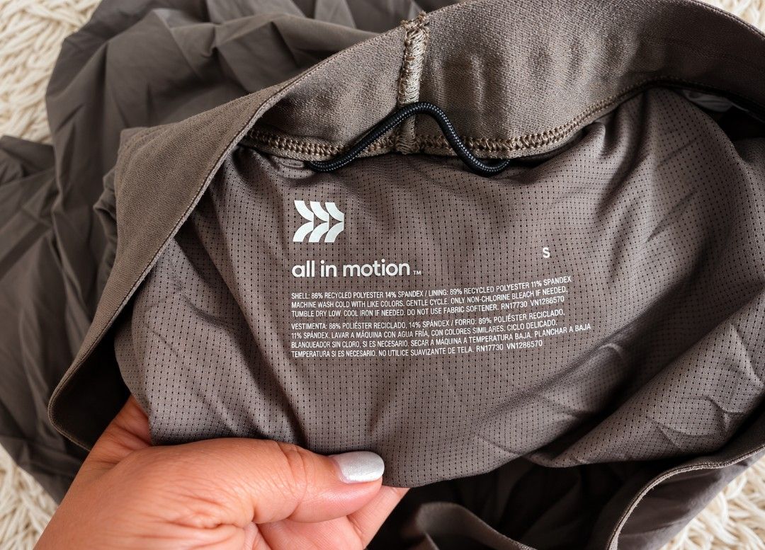 All in Motion Grey Athletic Shorts Size S (Category: Shorts) located in San Carlos City. Submitted by chinx008 (Listing ID 1467485150, Image 3). Description: - Brand/Model: All in Motion Athletic Shorts - Size: S (fits MEDIUM) - Material: Shell (86% recycled polyester, 14% spandex), Lining (89% recycled polyester, 11% spandex) - Fit & Features: Elastic waistband with inside adjustable drawstring and handy side pockets - Best For: Workouts, runnin