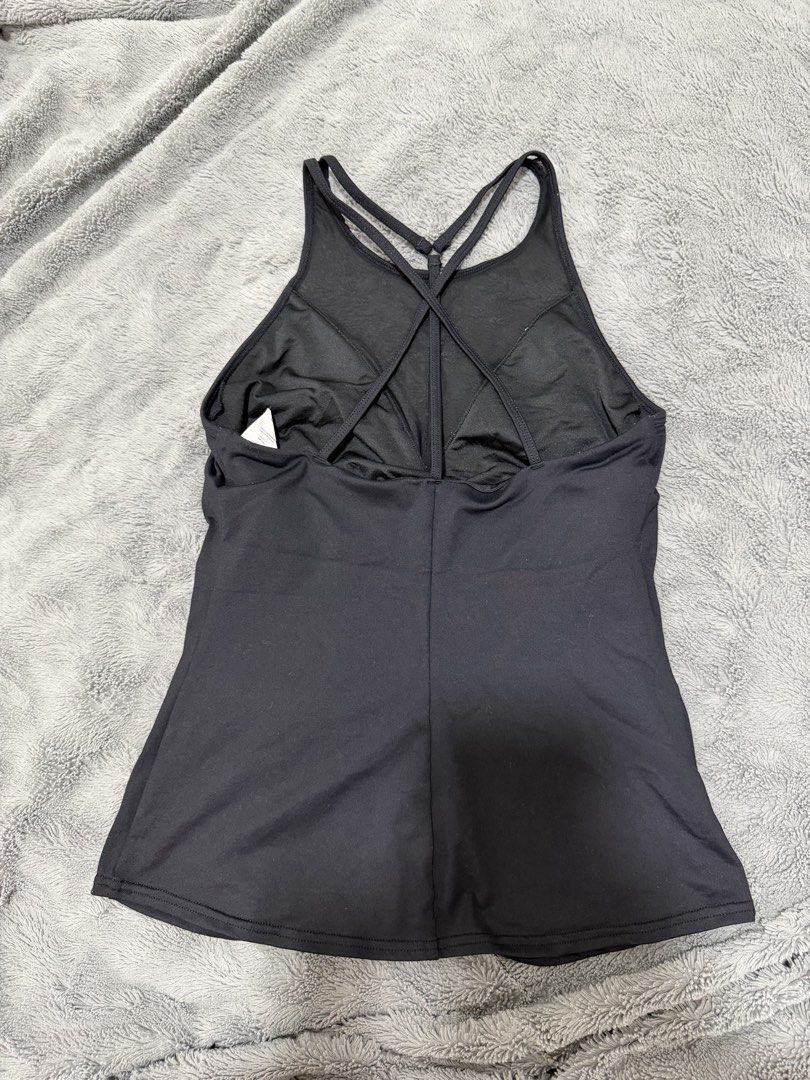 Alo Motivate Tank Top (Category: Activewear) located in Dasmarinas. Submitted by shoppingaccount__ (Listing ID 1467460244, Image 3). Description: .