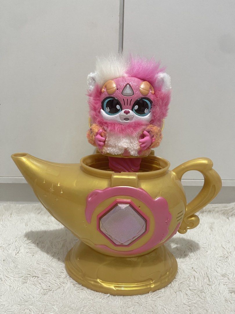 Amazing Magic Mixies Magic Genie Lamp (Category: Interactive Toys) located in Manila. Submitted by jassie06 (Listing ID 1467496957, Image 3). Description: Working! What you see is what you get..
