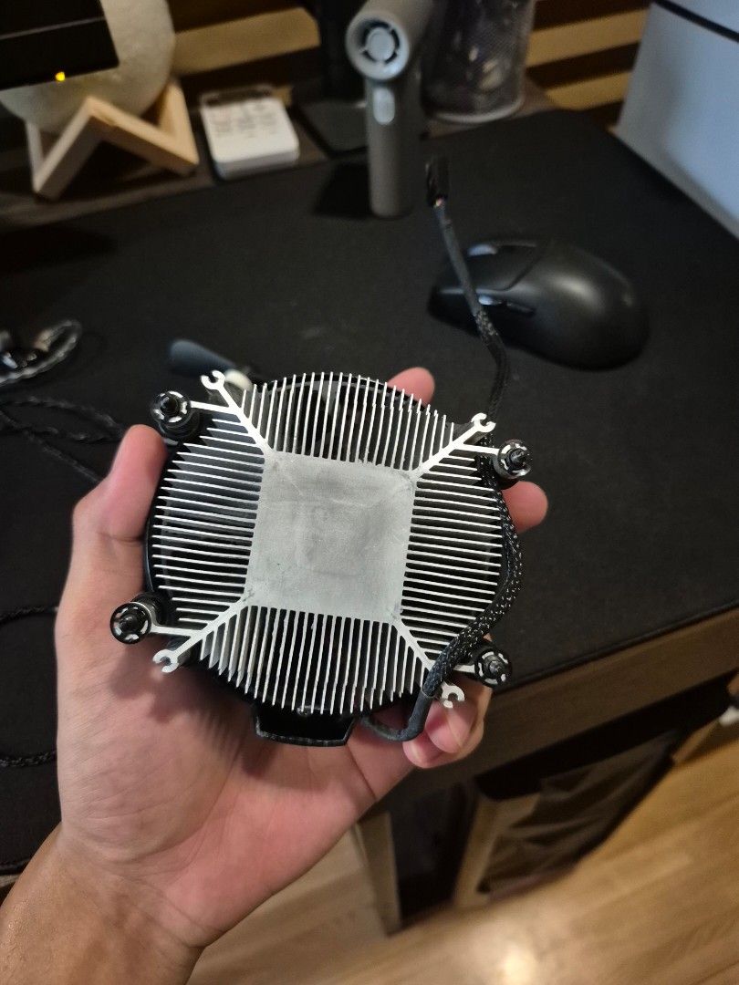 AMD Stock Cooler (Category: Computer Parts) located in Caloocan City. Submitted by marcus15ph (Listing ID 1467398814, Image 1). Description: AMD AM4 stock Cooler that is no longer being used, I have a new cpu cooler.