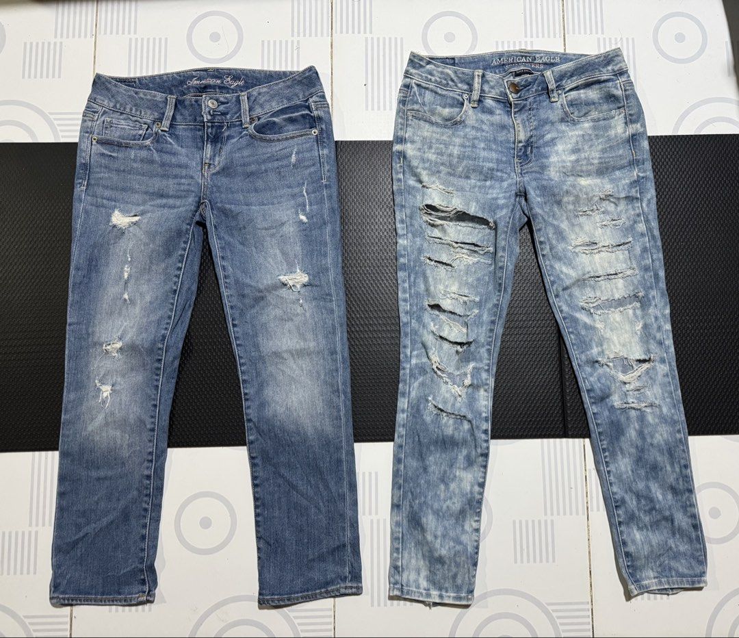 American Eagle Distressed jeans (Category: Jeans) located in Cebu City. Submitted by etnaner (Listing ID 1467472917, Image 2). Description: American Eagle Distressed Stretch Skinny Jeans Fits 28W Bundle / take all.