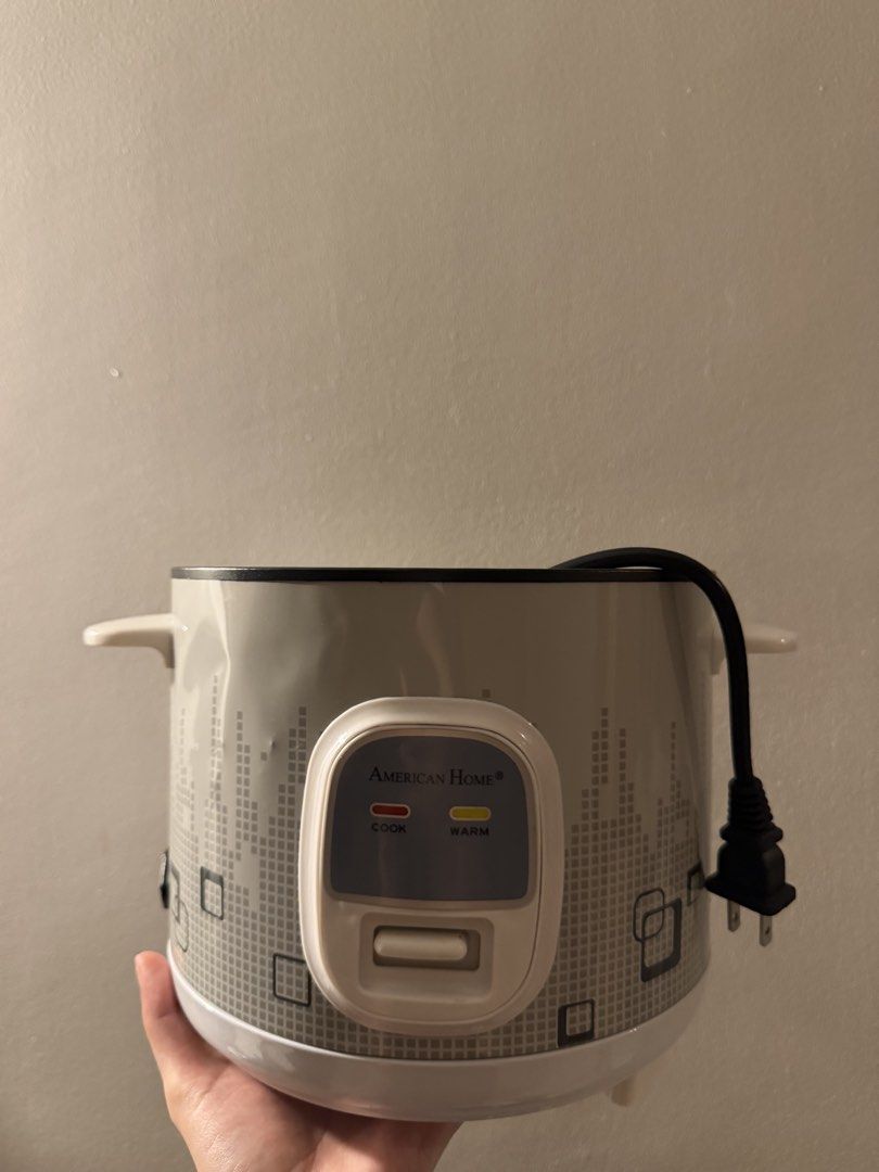 American Home Rice Cooker (Category: Cookers) located in Makati City. Submitted by florencedoll (Listing ID 1467536928, Image 2). Description: Kindly know that it comes with no pot. No kaldero. Rice Cooker ONLY. 🍚 🌾 For delivery 📦 Used only to test. Still good as brand new .