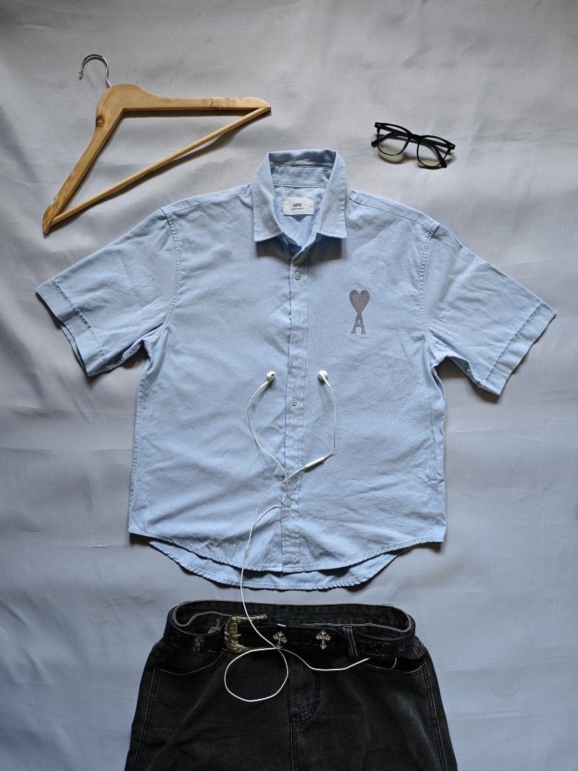 Ami Polo (Category: Tshirts & Polo Shirts ) located in Cabuyao City. Submitted by grand_vault (Listing ID 1467416851, Image 1). Description: Size: L Width: 22 Length: 26 Condition: 10/10 Color rate: 10/10 Issue:none.
