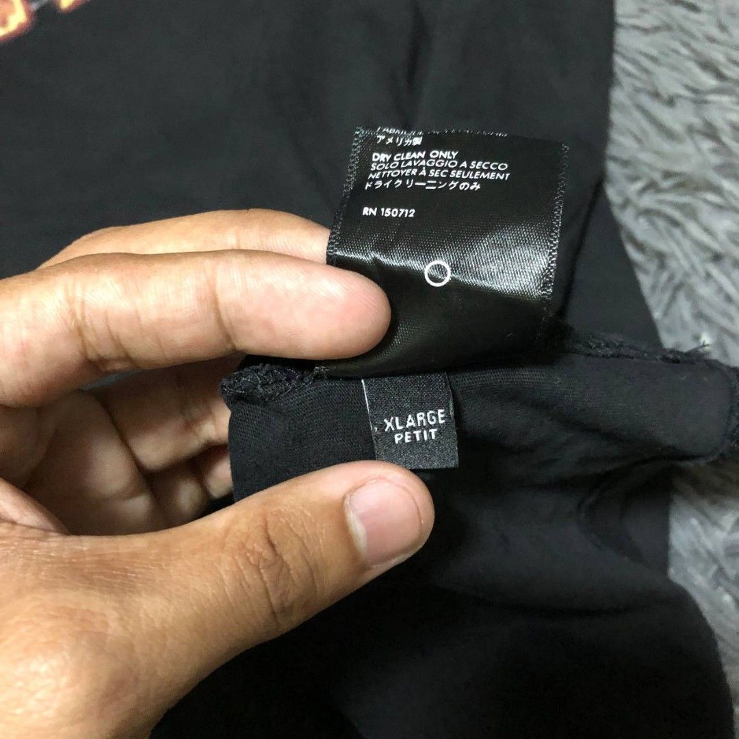 Amiri Shirt (Category: Tshirts & Polo Shirts ) located in Camiling. Submitted by thriftscape2024 (Listing ID 1467471991, Image 3). Description: Excellent Condition Color rate: 9/10 Issue: 3 pinholes sa mismong tag Dimes: W23xL27.