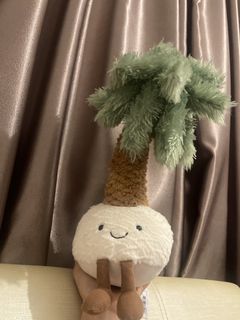 (Category: ) located in . Submitted by shopnewcloset (Listing ID 1467572588, Image 1). Description: .