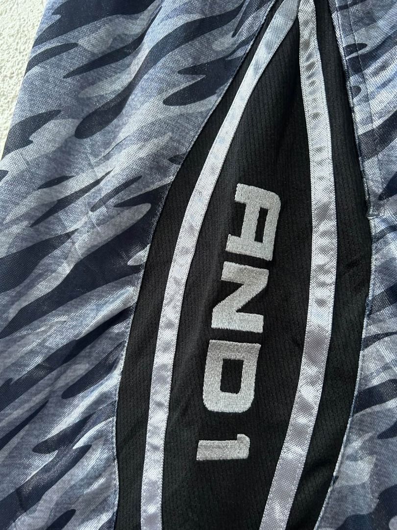 AND1 BALLER SHORT (Category: Shorts) located in Caloocan City. Submitted by vntgxlocalsph (Listing ID 1467480107, Image 3). Description: ISSUE : SUPER MINIMAL RUNS HALOS WALA / HINDI NAKALABAS YUNG ISANG LACE DIMES : 34-40 x 20 x 14 NASISIKIPAN PA .