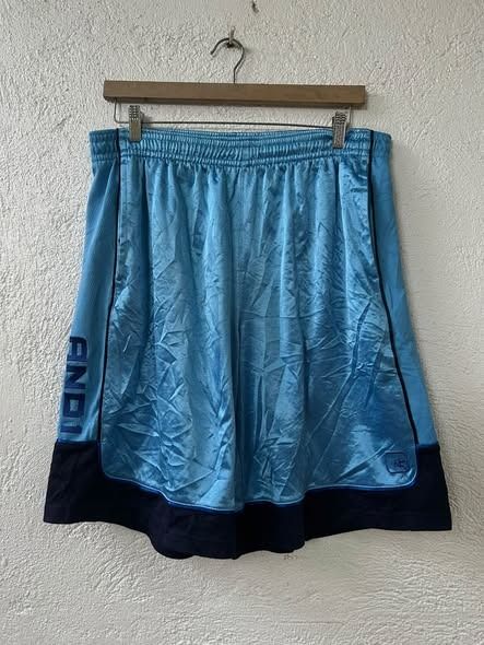AND1 SHORT (Category: Shorts) located in Caloocan City. Submitted by vntgxlocalsph (Listing ID 1467481272, Image 1). Description: ISSUE: Lints, MIN stain , MIN tagiptip DIMES: 33-42x22x15.