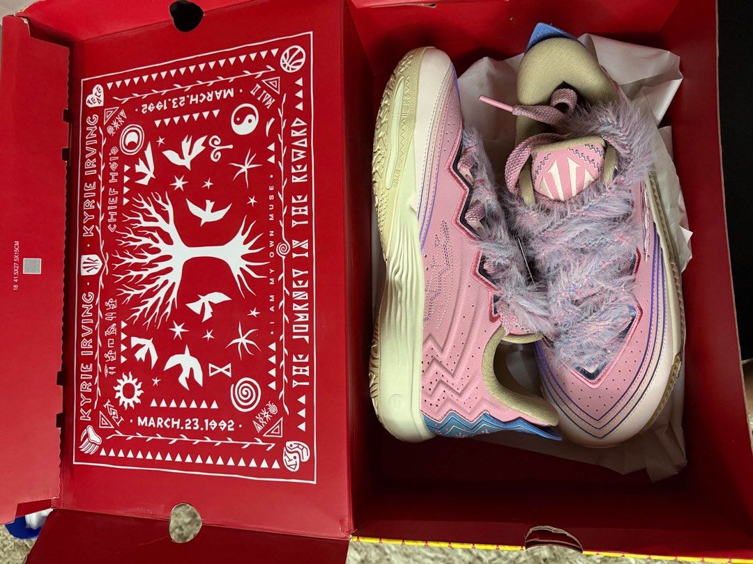 ANTA KAI 2 Azuri (Category: Sneakers) located in Manila. Submitted by prelovedbyashxx (Listing ID 1467470289, Image 1). Description: 💰Selling Price: P6,500 only (negotiable) 🏷️ Original Price: P8,595 👟 RFS: Shoe decluttering! 📍 Location: Commonwealth, Quezon City and Sampaloc, Manila.