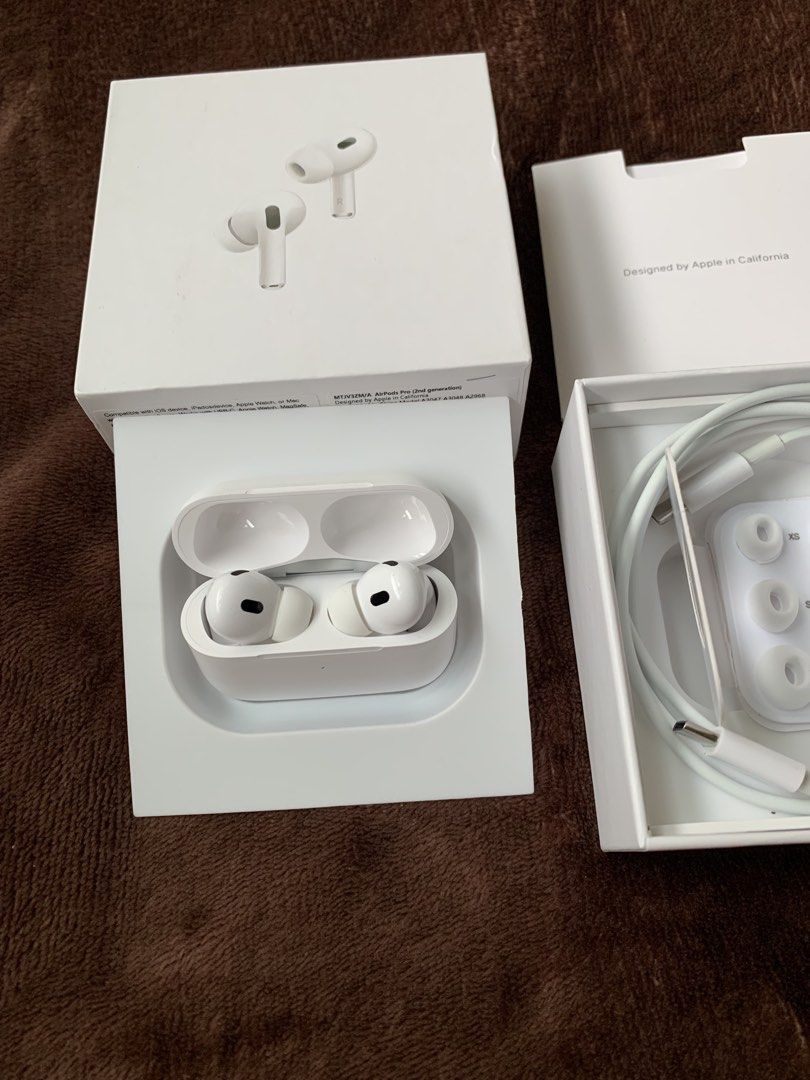 Apple AirPods Pro 2nd Generation with Lightning to USB Cable (Category: Headphones & Headsets) located in Manila. Submitted by mau13 (Listing ID 1467387888, Image 3). Description: - Apple AirPods Pro (2nd Generation) with charging case - Includes original box, documentation, and all extra ear tip sizes - Comes with a separate, brand-new unopened 1m Lightning to USB cable - Perfect for daily commuting, music, and crystal-clear calls.
