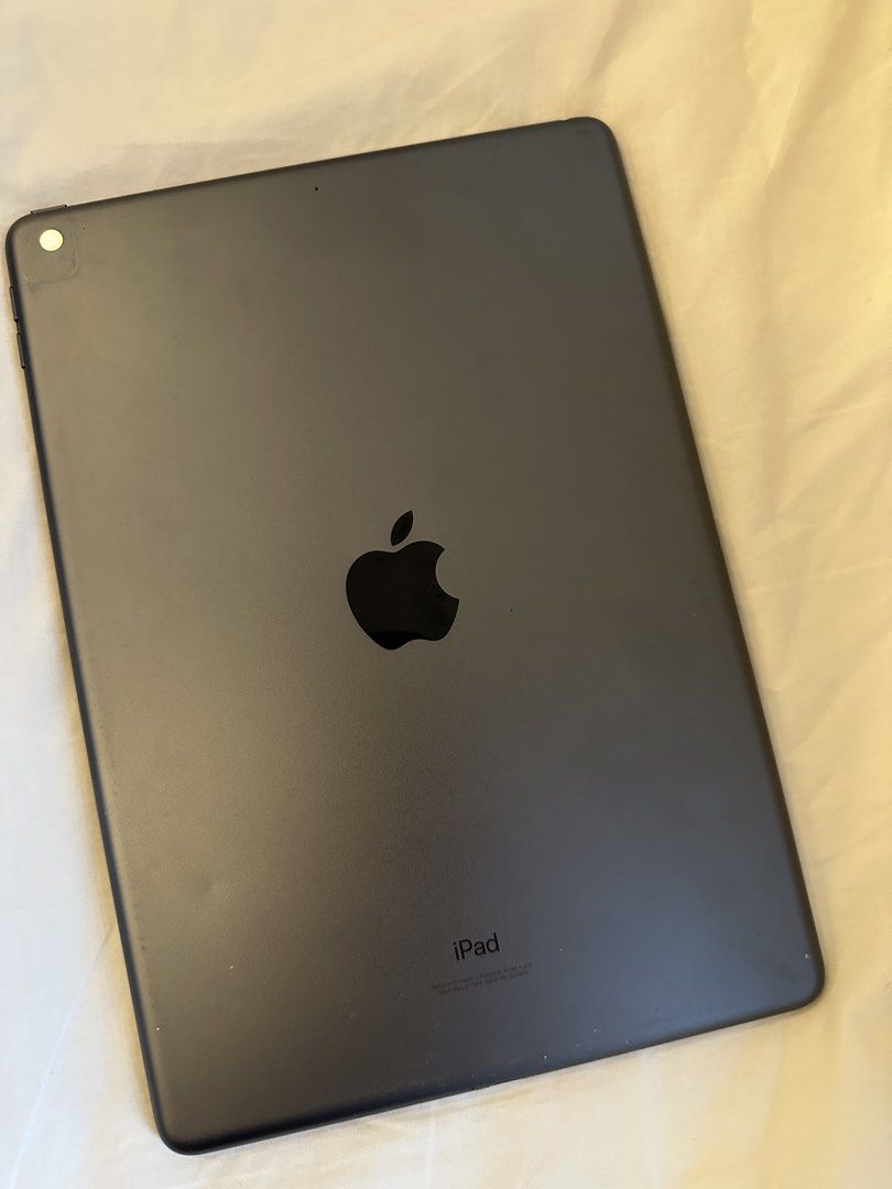 Apple iPad Space Gray (Category: iPad) located in Marikina City. Submitted by enjoywilgin (Listing ID 1467397266, Image 1). Description: - Color: Space Gray with sleek metal back and classic Apple logo - no scratches: barely used - as is; no charger; comes w pen - 9th gen .