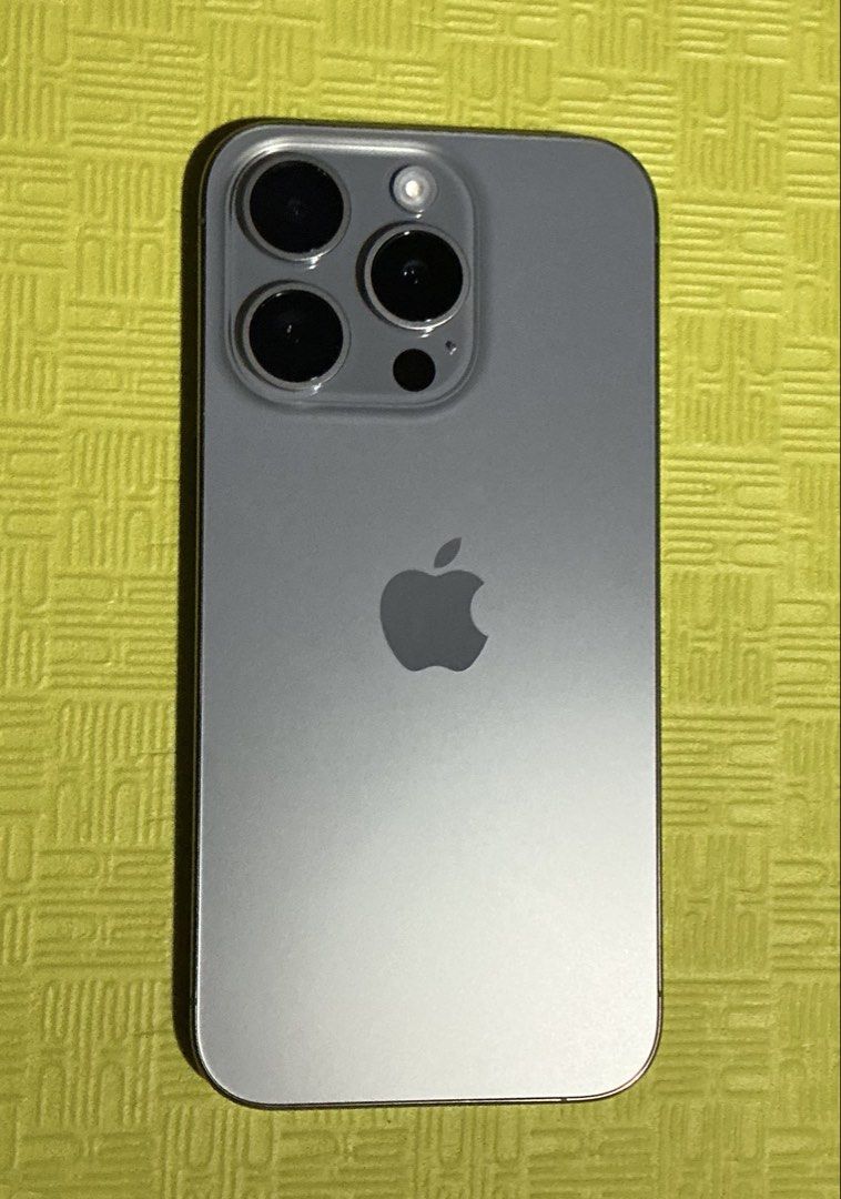 Apple IPhone 15 Pro (Category: iPhone 15 Series) located in Quezon City. Submitted by plyngitcool (Listing ID 1467456187, Image 2). Description: 📱 FOR SALE: Apple iPhone 15 Pro 128GB 💰 Price: ₱33,500.00 (NEGOTIABLE) 📍 Location: Quezon City Selling my iPhone 15 Pro 128GB in good overall condition. The phone is fully functional and has been well taken care of. 📋 UNIT DETAILS * Model: iPhone 15 Pro * Storage: 128GB * Battery Health: 85% * Batter