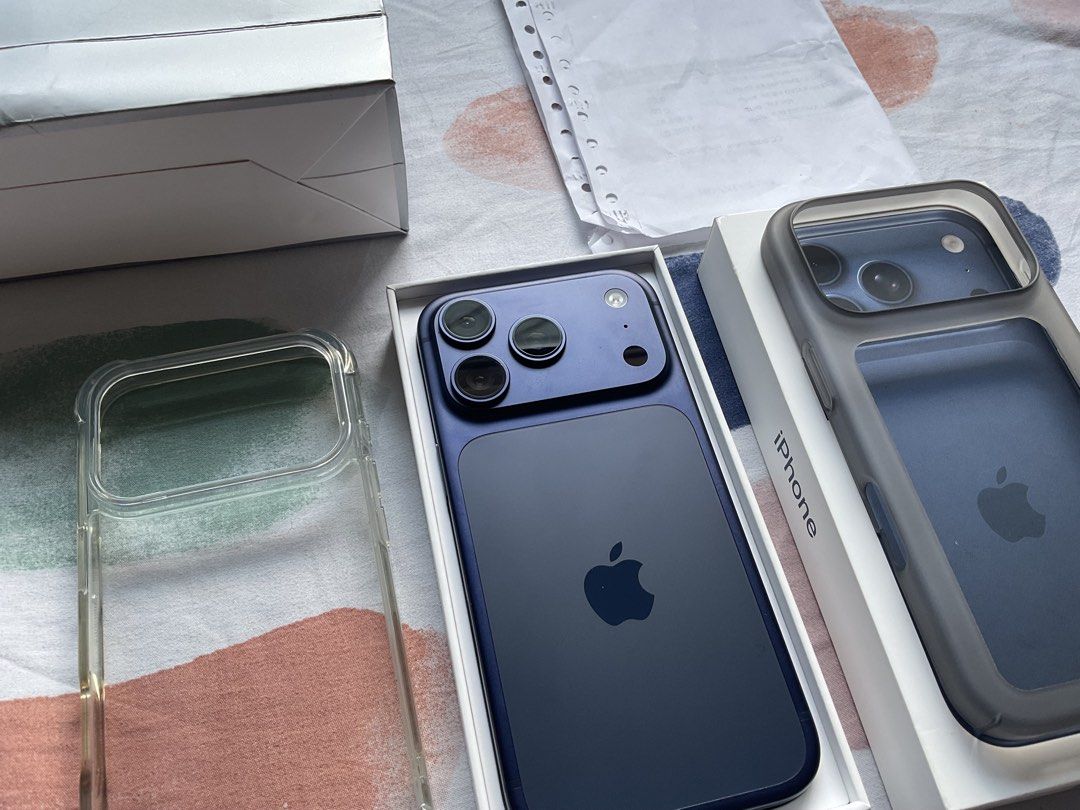Apple iPhone Blue (Category: iPhone 17 Series) located in Caloocan City. Submitted by afulgencio72145 (Listing ID 1467481919, Image 2). Description: For sale or swap Iphone 17 Pro Deep Blue Complete Standard Package with Receipt 94bh No issue NTC Factory Unlocked Loc: North Caloocan/QC.