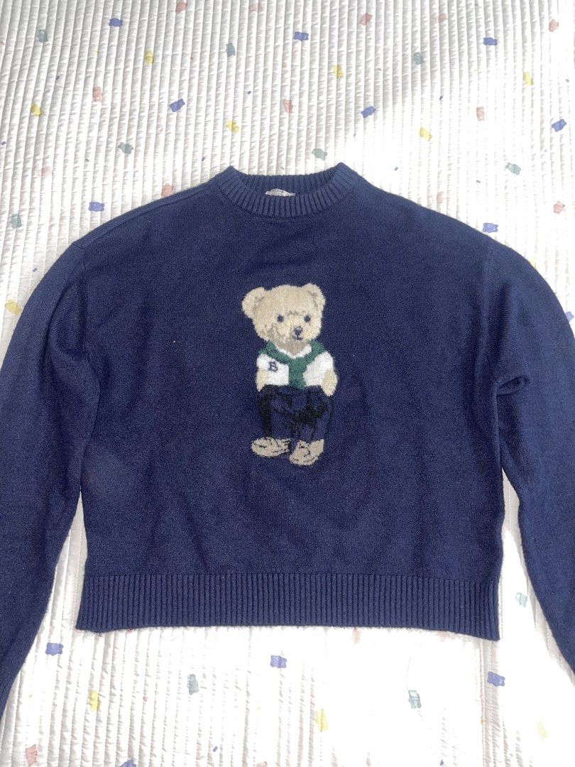 ARDENE NAVY BLUE BEAR SWEATER (Category: Longsleeves) located in Manila. Submitted by gossipgirlsxoxo (Listing ID 1467498729, Image 1). Description: never used bought during sale, didn’t notice the defects bought for almost 2k .