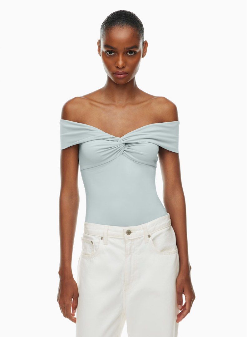 Aritzia Contour Top (Category: Others Tops) located in Manila. Submitted by shesells3ashells (Listing ID 1467491448, Image 1). Description: .