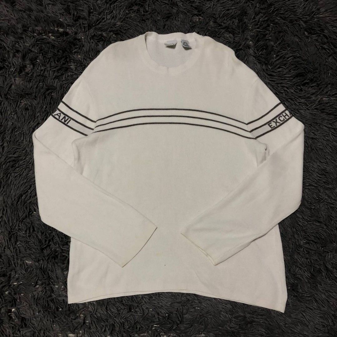 Armani Exchange Sweater (Category: Activewear) located in Camiling. Submitted by thriftscape2024 (Listing ID 1467496270, Image 1). Description: Excellent Condition Color rate: 9/10 Issue: ❌❌❌ Dimes: W20xL27.