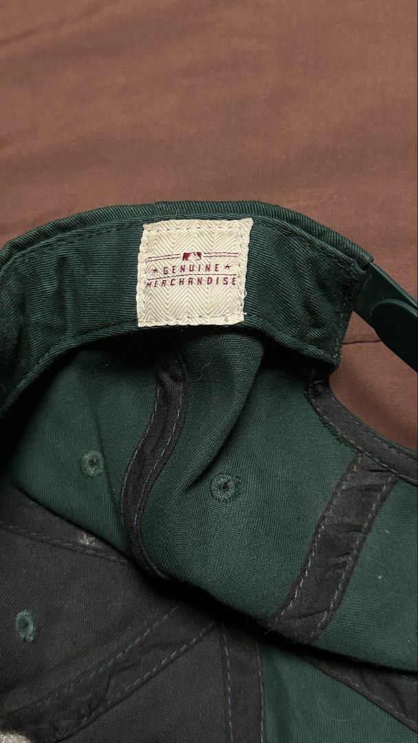 A’s baseball cap (Category: Caps & Hats) located in Bacoor. Submitted by nicole1738 (Listing ID 1467577690, Image 2). Description: original .