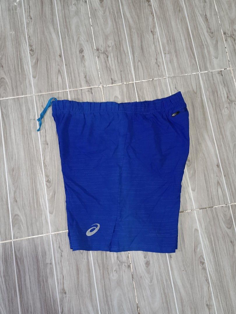 ASICS DRIFIT SHORT freeshipping) (Category: Activewear) located in Quezon City. Submitted by gyl-stop (Listing ID 1467533942, Image 2). Description: free shipping with inner brief 30-36 x 17 excellent condi Cr: 9.5/10 issue: cut washtag.