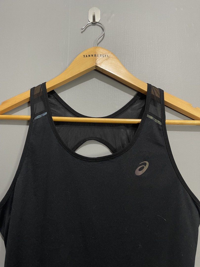ASICS Open Back Mesh Panel Training Tank Top (Category: Activewear) located in Davao. Submitted by yannrussel00 (Listing ID 1467499163, Image 3). Description: Size Large on tag Dimes W16 x L25 laid flat Condition 10/10 like new No issue REMINDER‼️ Items will be marked SOLD once sold. I will no longer reply to messages asking if the item is available. Mahal ng brand new nito..