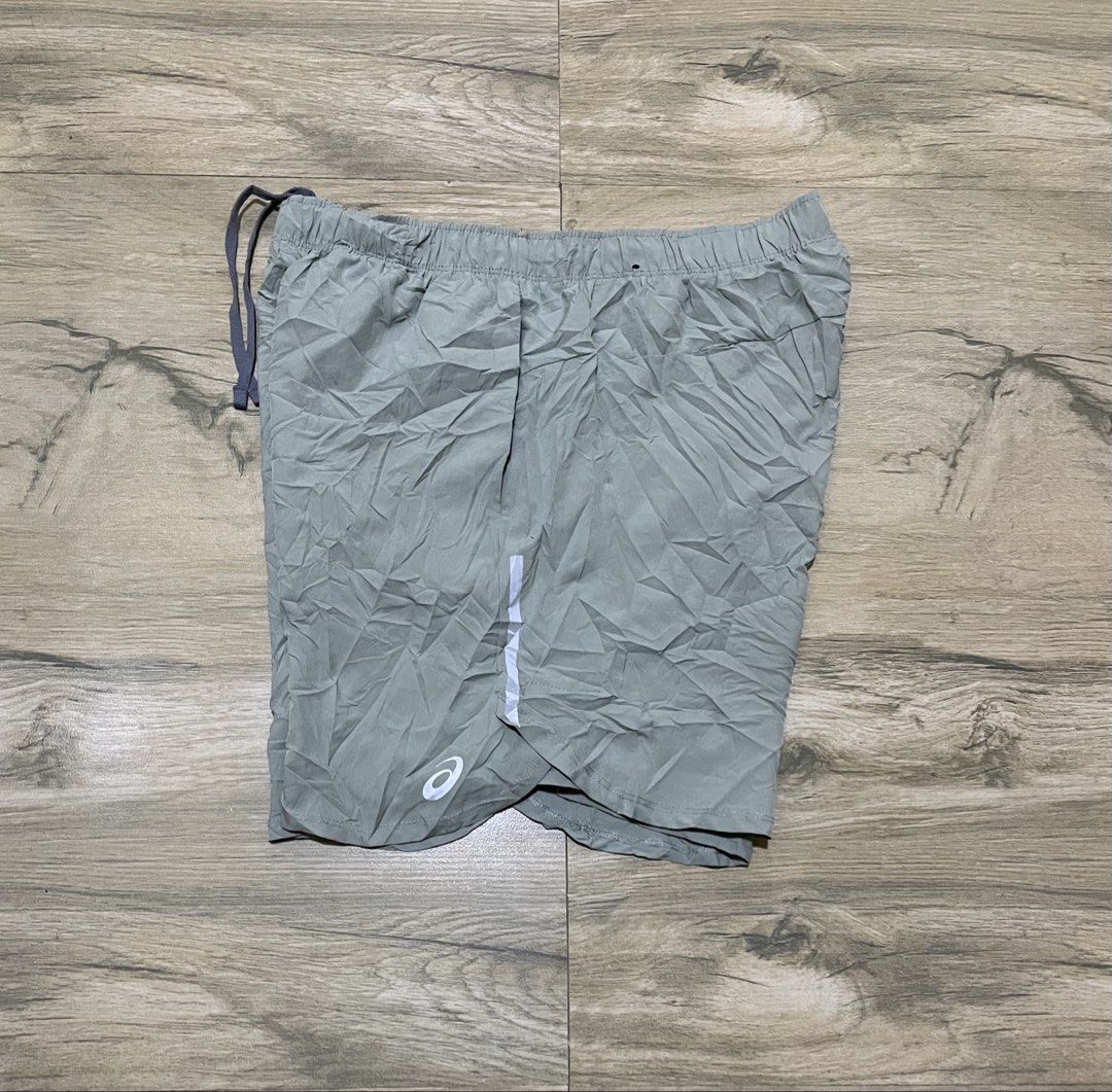ASICS Road 5-Inch Short (Category: Shorts) located in San Carlos City. Submitted by latumsthrift (Listing ID 1467481831, Image 2). Description: ASICS Road 5-Inch Short Size Medium on tag Waistline 30 Length 16 Leg hole 13 Excellent Condition Dm📩.