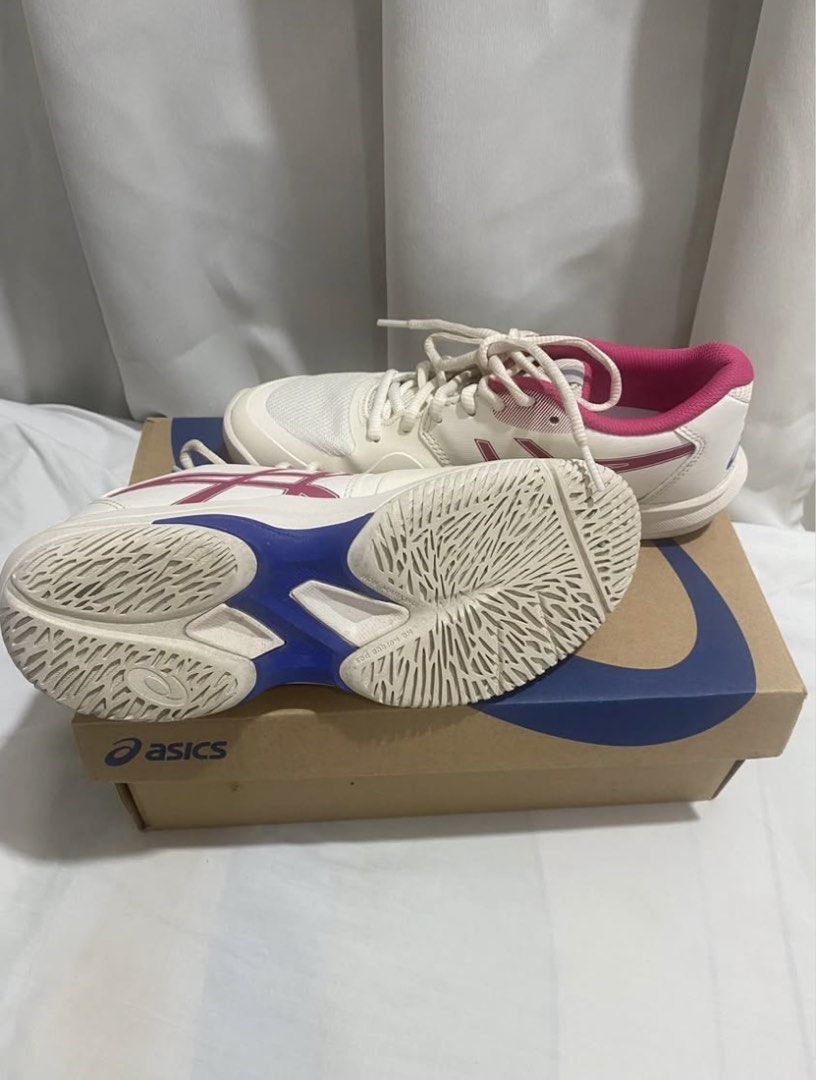 Asics womens shoes (Category: Sneakers) located in Cebu City. Submitted by happy.simplychic (Listing ID 1467388933, Image 2). Description: Asics shoes FF tennis/ pickleball shoes Size 7 Used few times 6000.