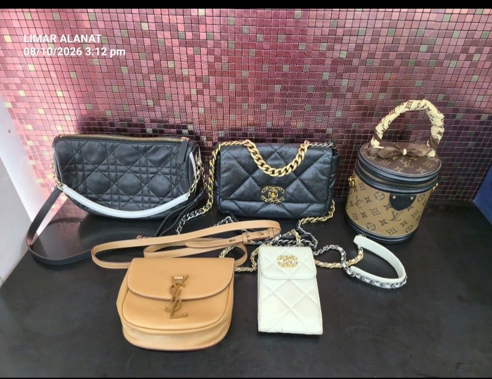 Assorted bags with complete tags (Category: Cross-body Bags) located in Manila. Submitted by pr3l0v3it3ms (Listing ID 1467438251, Image 1). Description: Bundle offer for only 10k take all all are luxury brand with pure leather for your personal or reseller bag,message me for detailed photos free shipping.