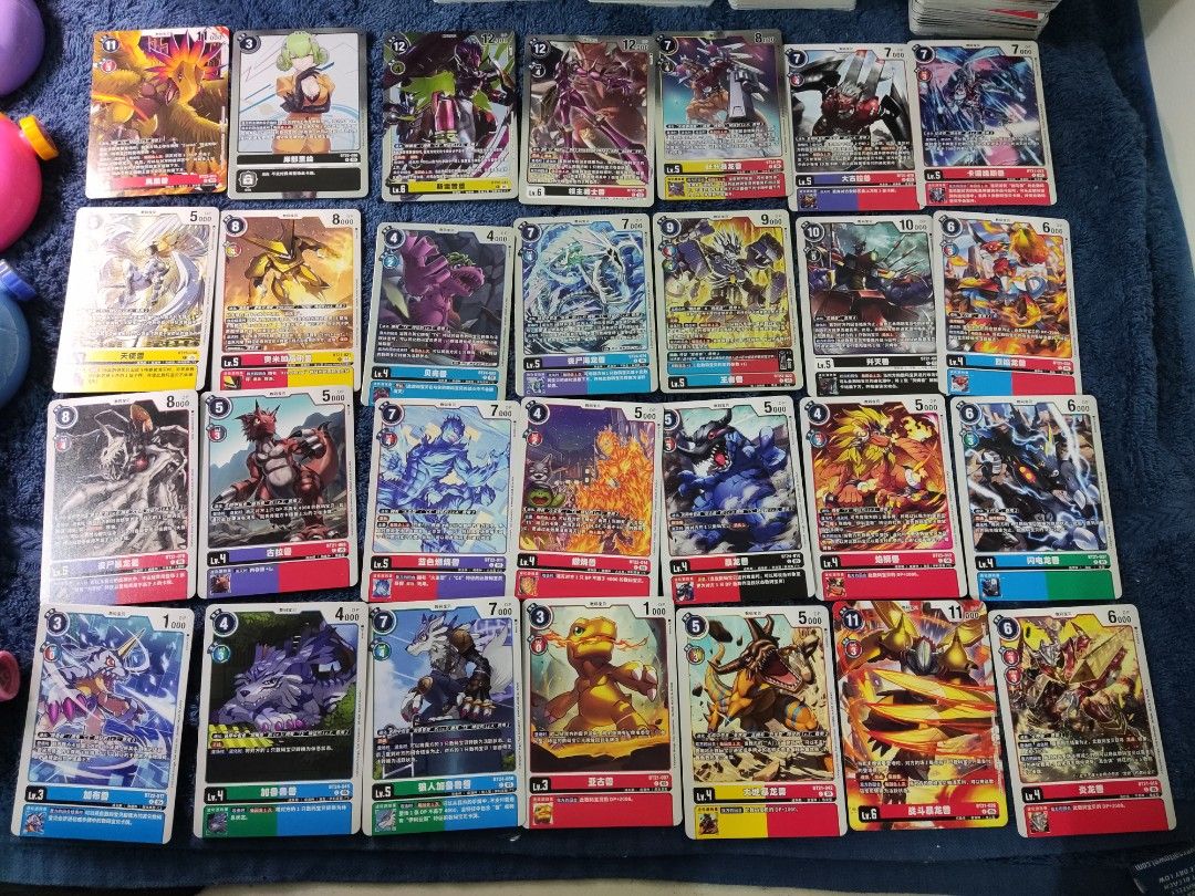 Assorted characters (Category: Raw Singles) located in Paranaque City. Submitted by tamahatchery (Listing ID 1467538462, Image 2). Description: Digimon TCG Bulk Sale C/UC/R Please read: - chinese language - a lot of common dupes (please manage expectations) - bt21 to bt25 (most bt21) - 7 rares - a couple of UC and mostly C - 1800-2000pcs, idk, I placed bicycle cards at the far left to estimate, far left side seems to be like around 250pcs+ cards 