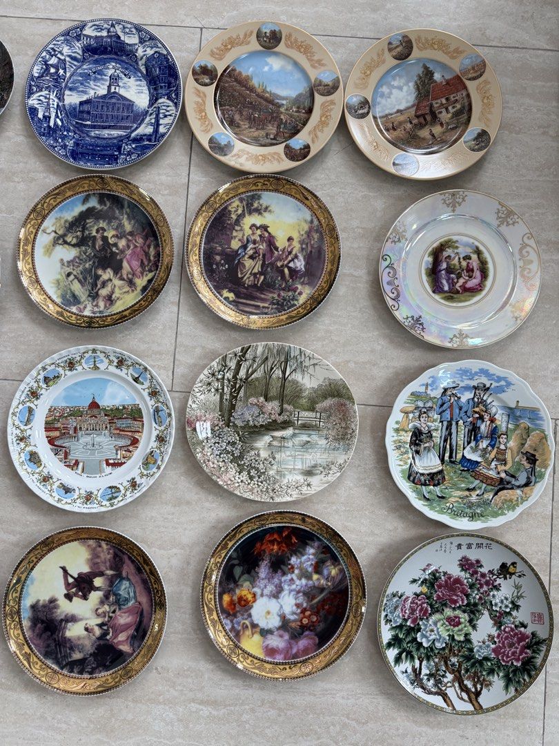 Assorted Vintage Souvenir and Decorative Ceramic Plates (Category: Dinnerware & Cutlery) located in Las Pinas. Submitted by structureone (Listing ID 1467449079, Image 2). Description: Collection of international souvenir and decorative plates featuring destinations like Seattle, Hollywood, Japan, Malaysia,Germany,etc. Perfect for wall or shelf display. 40 big plates, 18 small plates. 58 plates total. Available as a bundle for only 2.5k! Plus lots