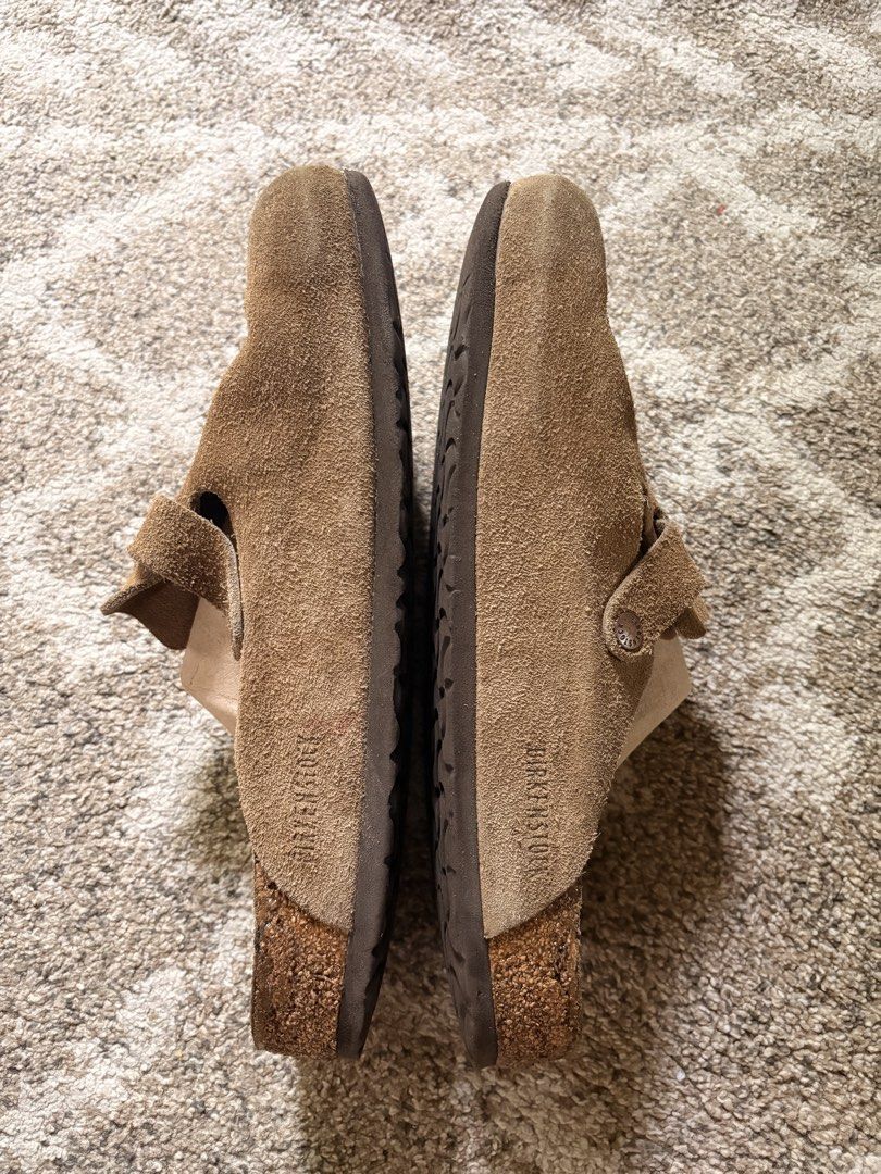 Auth Preloved Birkenstock Boston Clogs (Category: Slippers & Slides) located in Paranaque City. Submitted by silentstone.dolphin (Listing ID 1467443475, Image 3). Description: Suede Leather.. Soft Footbed.. Brass Buckle.. Size 46RF.. Clean&Ready to use.. Super Gwapo in actual😍.