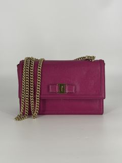 (Category: ) located in . Submitted by nuafreloved (Listing ID 1467601229, Image 1). Description: .