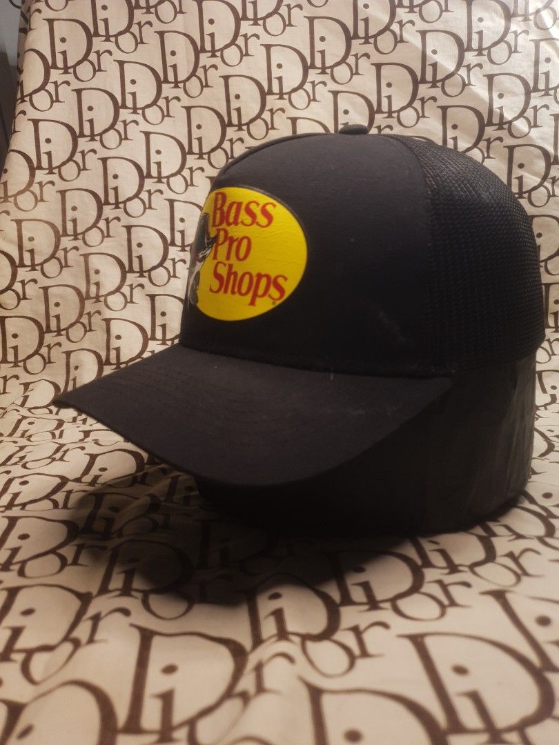 Authentic Bass pro shops trucker hat (Category: Caps & Hats) located in San Fernando. Submitted by retro.district. (Listing ID 1467520710, Image 3). Description: Not thrifted bought in US RFS: Declutter Too many hats need to free up some space - Bass Pro shops Fishing hat cap - Size: Adjustable snapback - Condition: Excellent - No issue - Color Rate: 9.5/10.