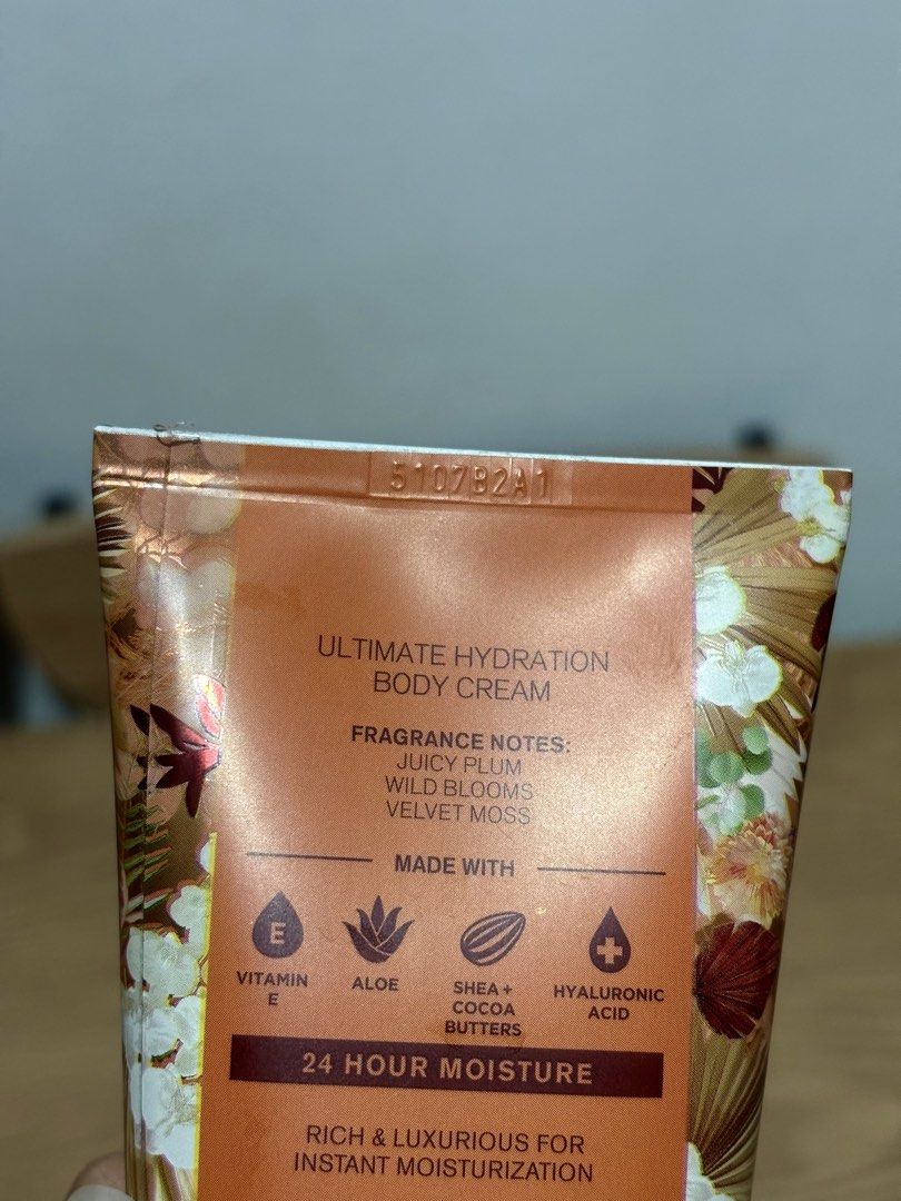 Authentic Bath & Body Works Lotion (Category: Body Care) located in San Juan City. Submitted by reloved.ph3 (Listing ID 1467521223, Image 3). Description: .