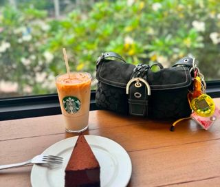 (Category: ) located in . Submitted by handpickedby_maria (Listing ID 1467542017, Image 1). Description: .