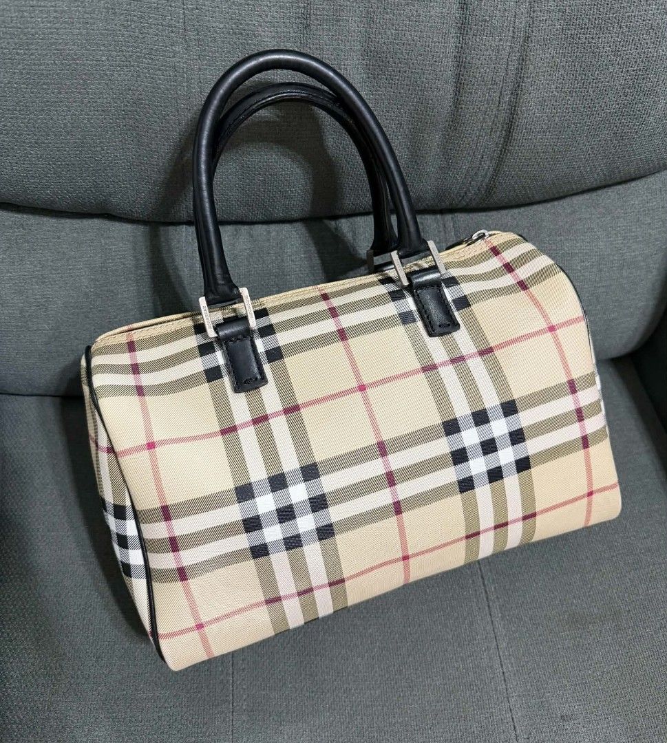 Authentic Burb Nova Doctors Bag (Category: Shoulder Bags) located in Quezon City. Submitted by luxxechic (Listing ID 1467509669, Image 1). Description: coded ykk zip no issue looks new actual photo posted mop: gcash.