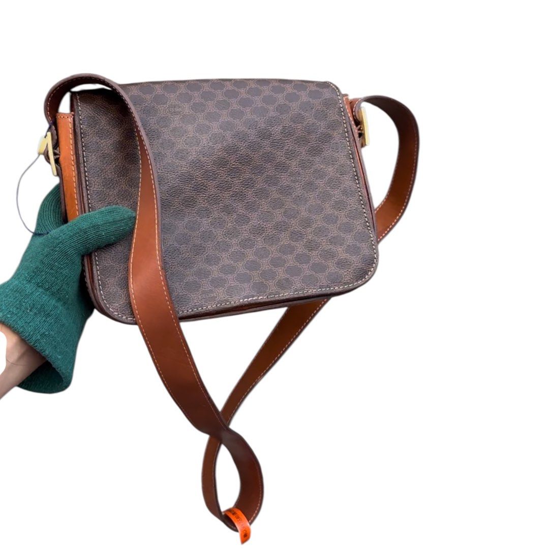 Authentic CELINE (Category: Cross-body Bags) located in San Fabian. Submitted by rei_aniels (Listing ID 1467602626, Image 3). Description: Authentic CELINE Adjustable Strap Coded Made in ITALY .