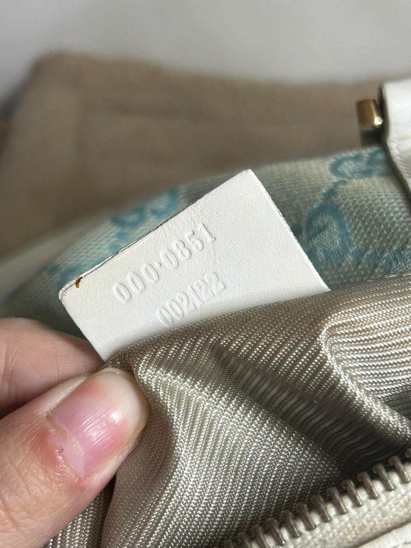 Authentic Gucci GG monogram canvas Boston handbag (Category: Luxury Bags & Wallets) located in Quezon City. Submitted by jhaediah (Listing ID 1461057169, Image 3). Description: Authentic Preloved With signs of used.