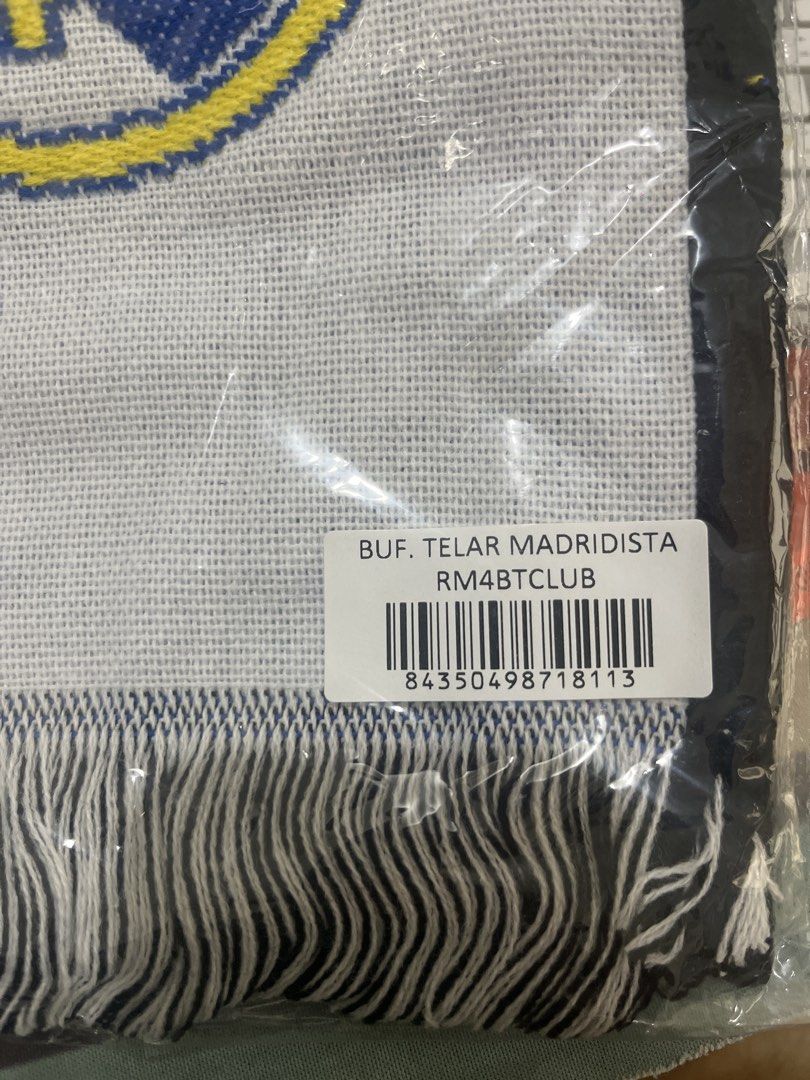 Authentic Real Madrid Madridista Scarf (Category: Scarves) located in Manila. Submitted by dundermifflin00 (Listing ID 1467439593, Image 2). Description: 100% original real madrid scarf. Came from madrid at the bernabeau stadium..
