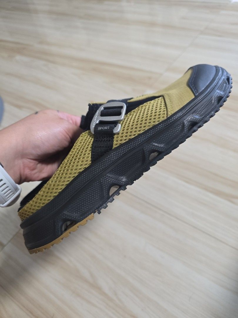 Authentic Salomon Rx Slide 3.0 Mules (Category: Slippers & Slides) located in Cainta. Submitted by dikonaneed (Listing ID 1467453985, Image 3). Description: like new, used 3x only no flaws just some minor dirt STORE bought for 6990 Php not UKAY .