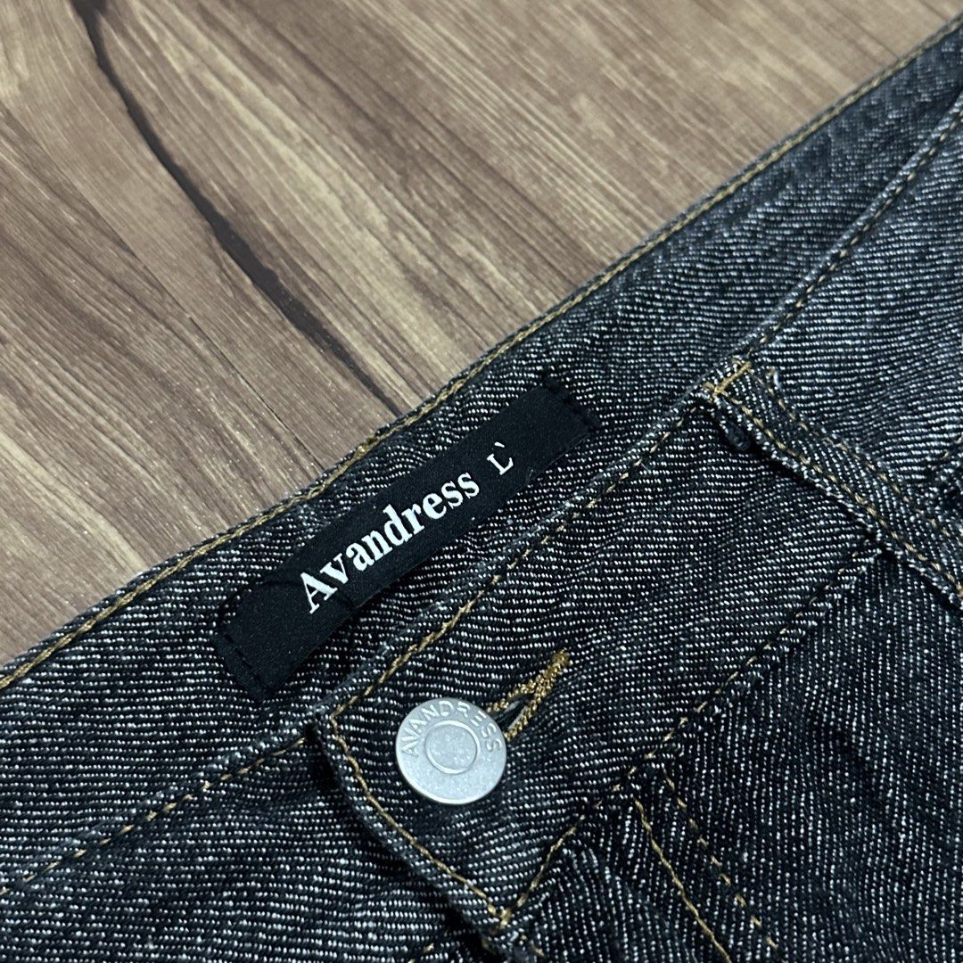 Avandress Raw Denim Jorts (Category: Shorts) located in Calamba. Submitted by dripparadise.archive (Listing ID 1467515889, Image 3). Description: Avandress Raw Denim Jorts - In Excellent condition - Large on tag Waistline: 34” Length: 21” No issue or Flaws 580+ Shipping fee.