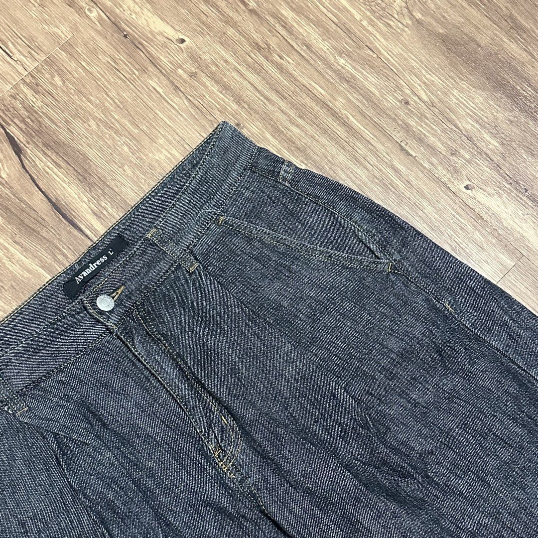 Avandress Raw Denim Jorts (Category: Shorts) located in Calamba. Submitted by dripparadise.archive (Listing ID 1467515889, Image 2). Description: Avandress Raw Denim Jorts - In Excellent condition - Large on tag Waistline: 34” Length: 21” No issue or Flaws 580+ Shipping fee.