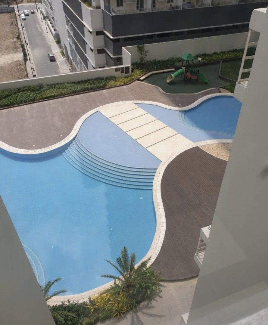 Avida Verte - BGC (beside uptown mall) (Category: Apartments & Condos) located in Taguig. Submitted by jojofv (Listing ID 1467368581, Image 2). Description: Fully furnished 1 BR unit (37sqm, 10th floor) with 2 parking slots at Avida Verte, BGC, Taguig. Inclusive of two 55 inch smart tv, front load washer, oven, air conditioning units, bed and sofa, etc. Very near to Uptown Mall. Price is: If unit with 2 parking: 15M If unit with 1 parking: 13M If
